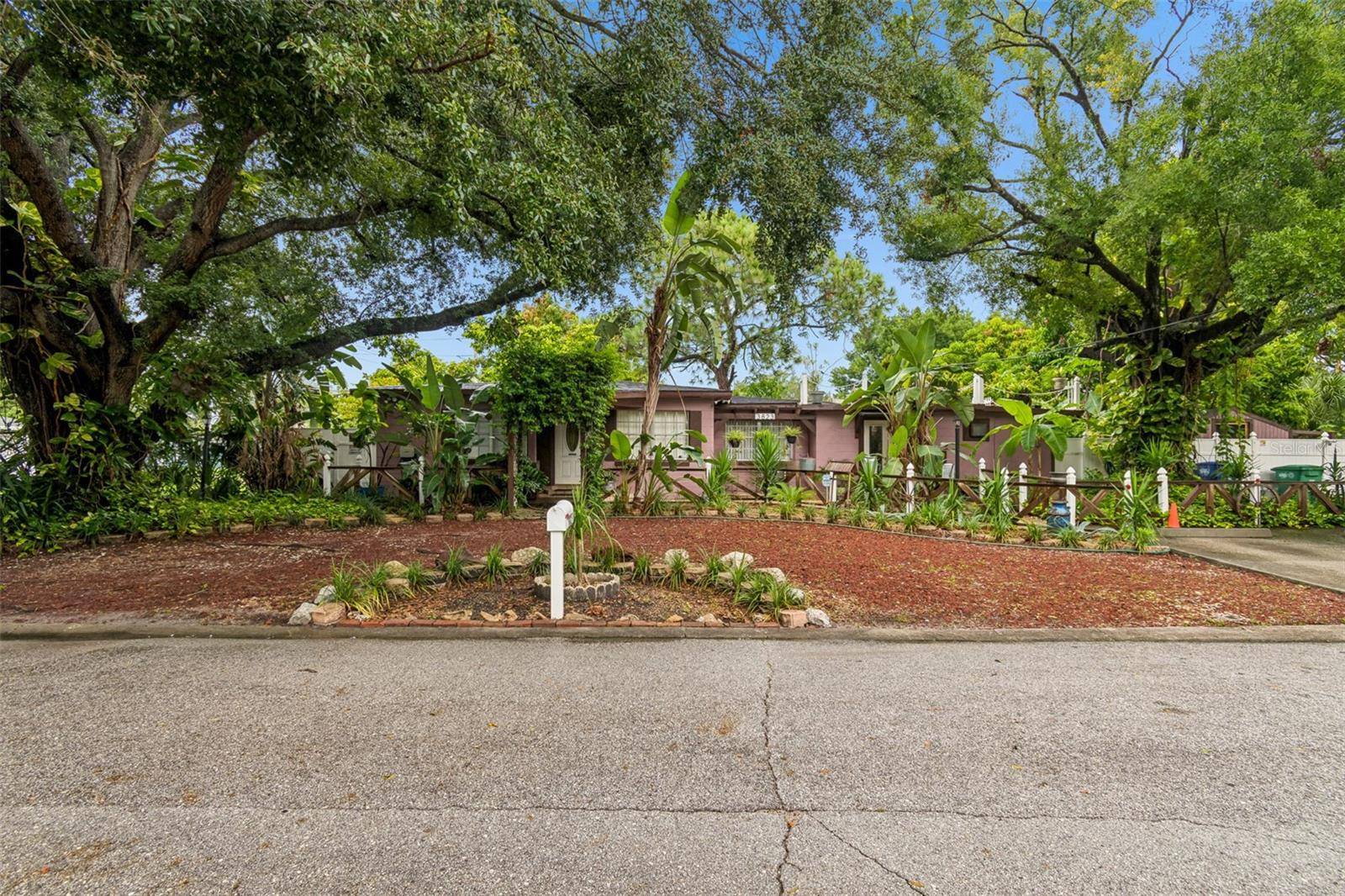 3823 W LEMON ST, Tampa, FL 33609
