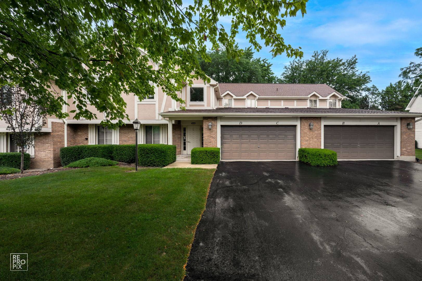 435 Somerset CT #B, Aurora, IL 60504