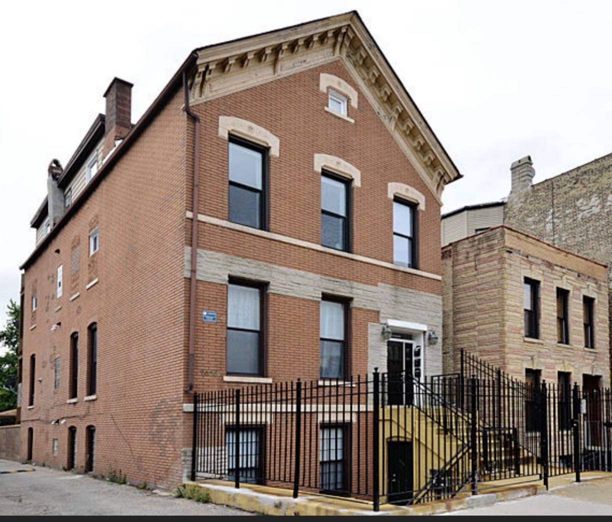 1415 W Augusta BLVD, Chicago, IL 60642