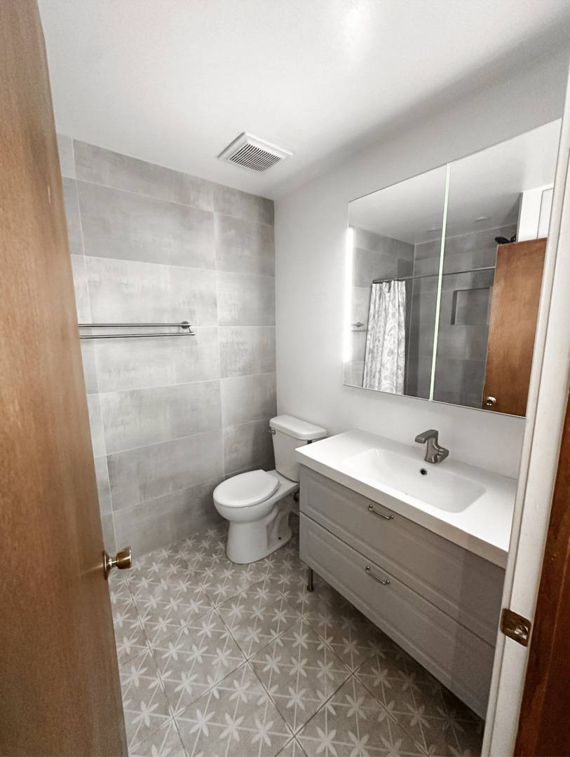 4627 Eberly AVE #1N, Brookfield, IL 60513