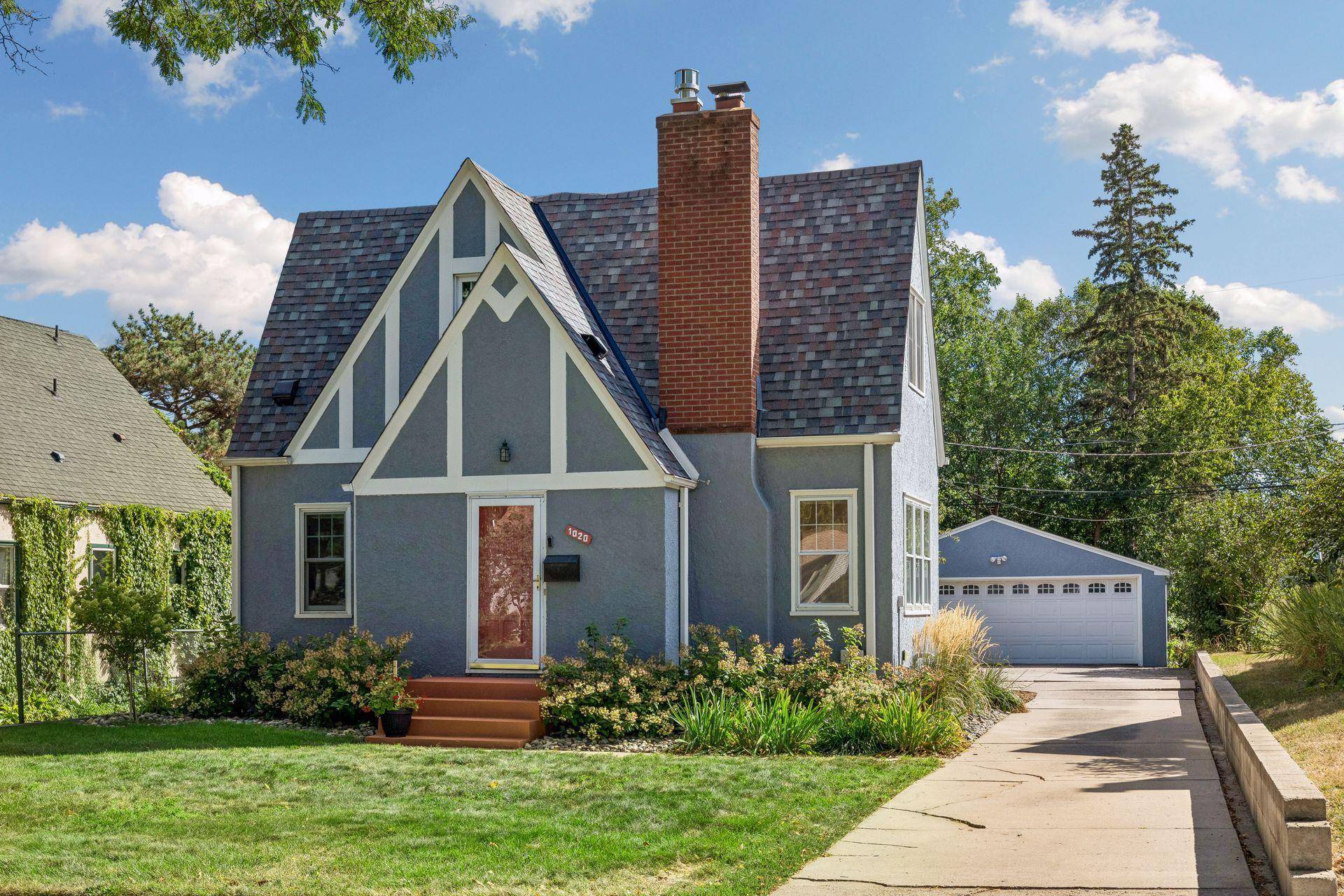 1020 Hoyt AVE W, Saint Paul, MN 55117