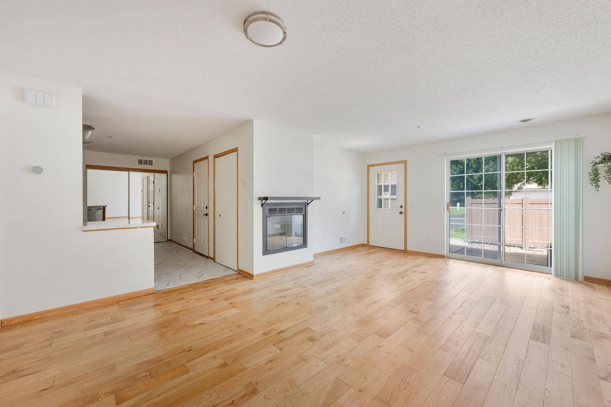 11240 Providence LN, Eden Prairie, MN 55344