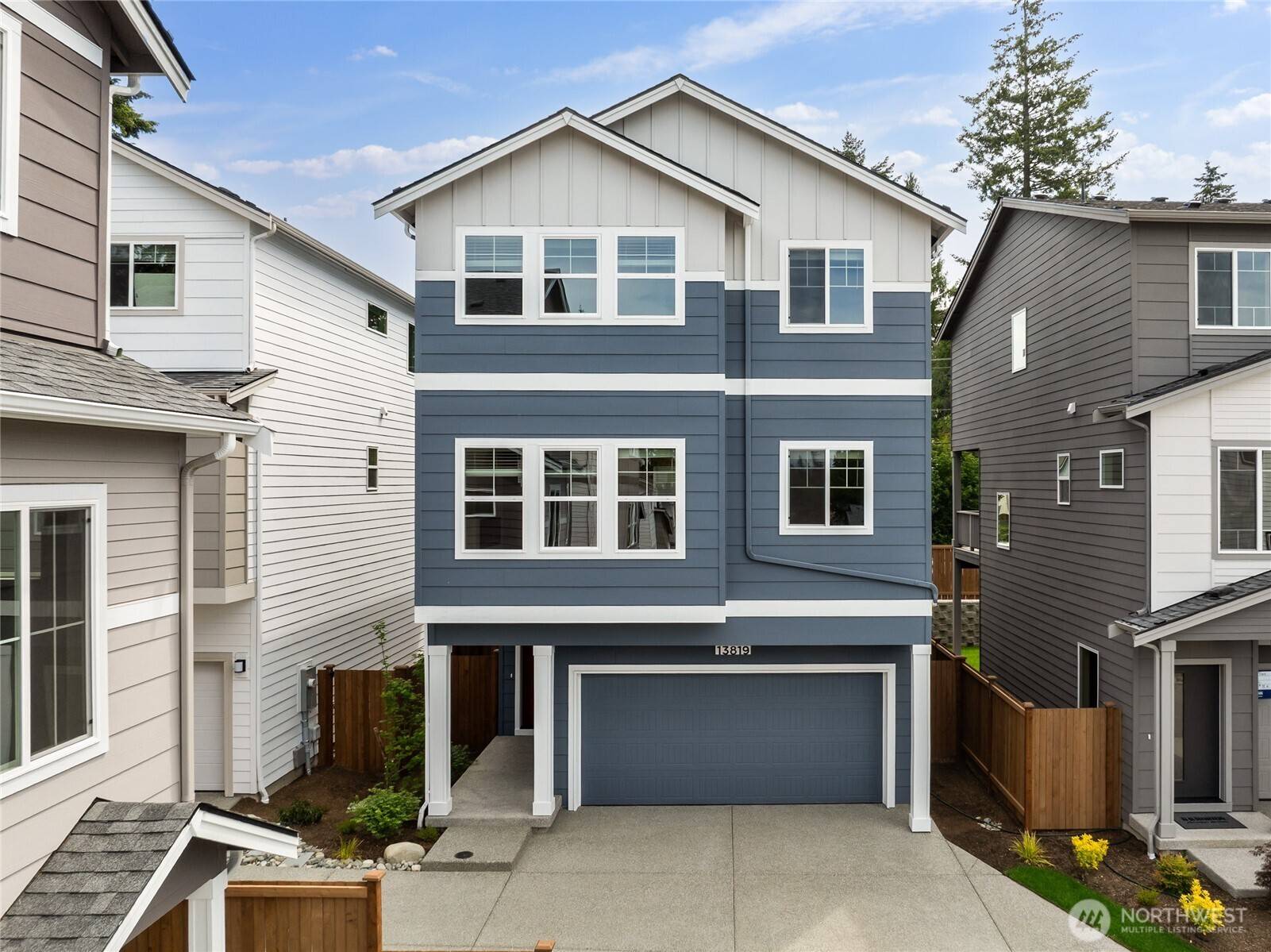 1102 138th PL SW, Lynnwood, WA 98087