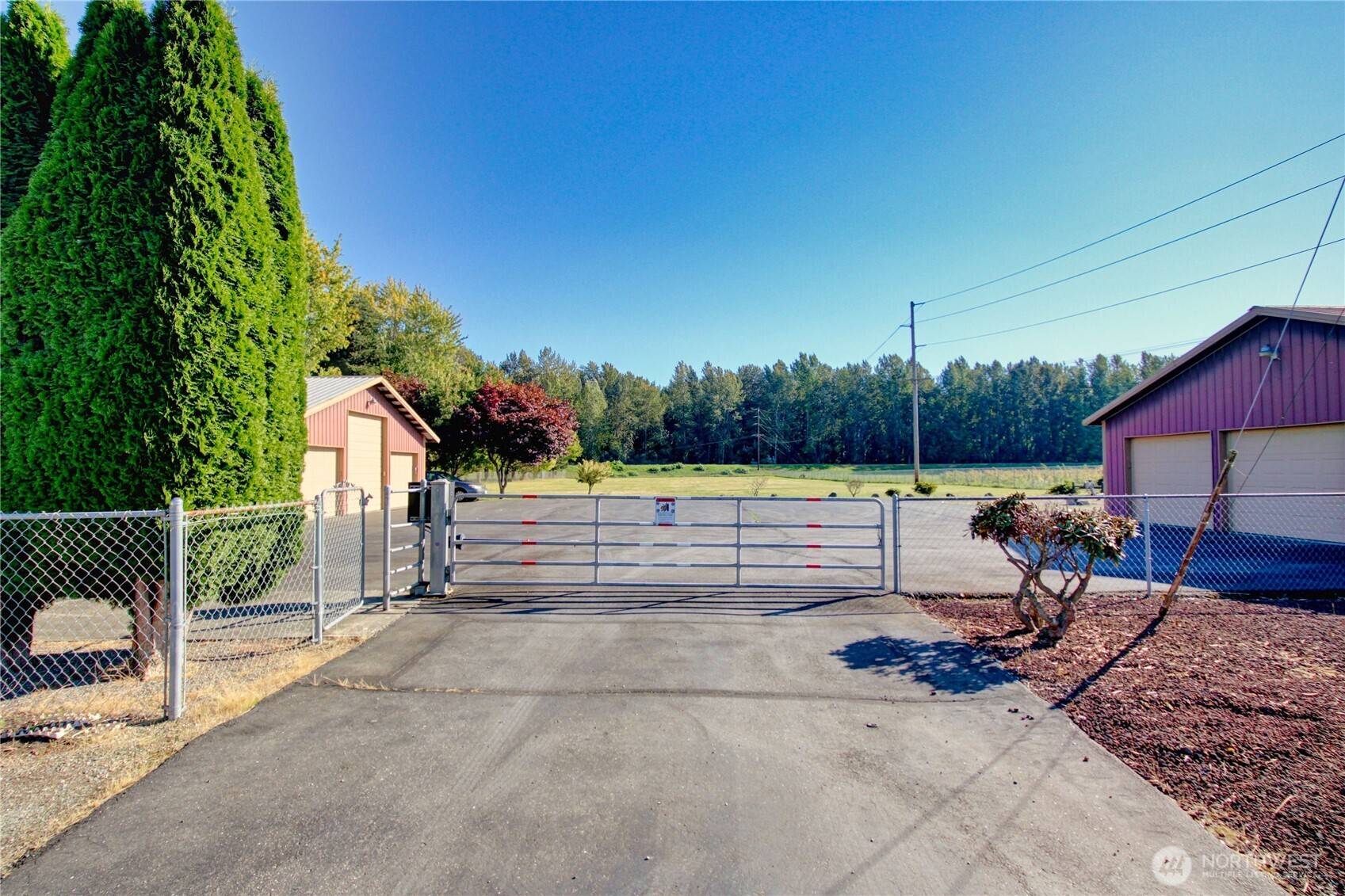 317 McCormick LN, Mount Vernon, WA 98273