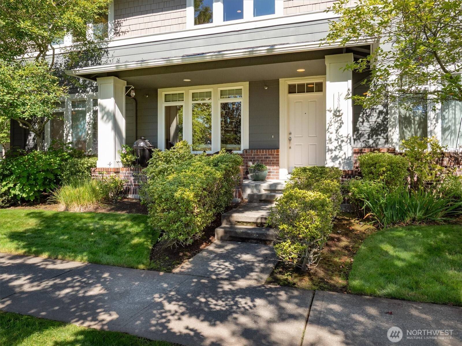 1804 10th AVE NE #1320, Issaquah, WA 98029