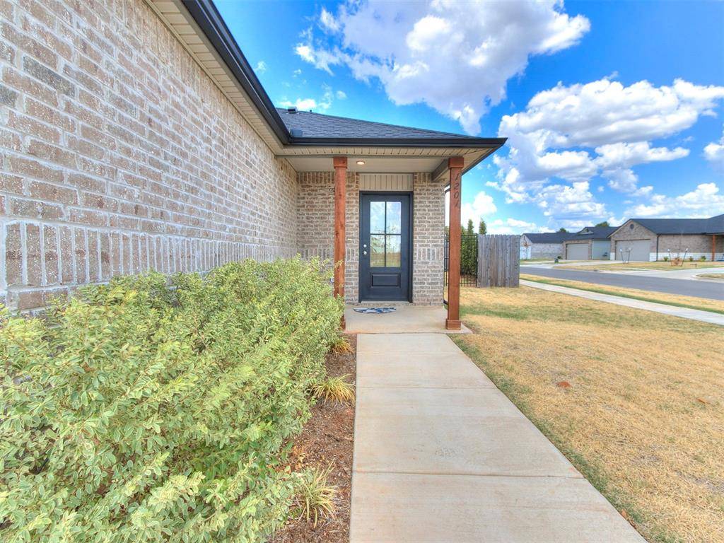 1201 Corner Brook DR, Purcell, OK 73080