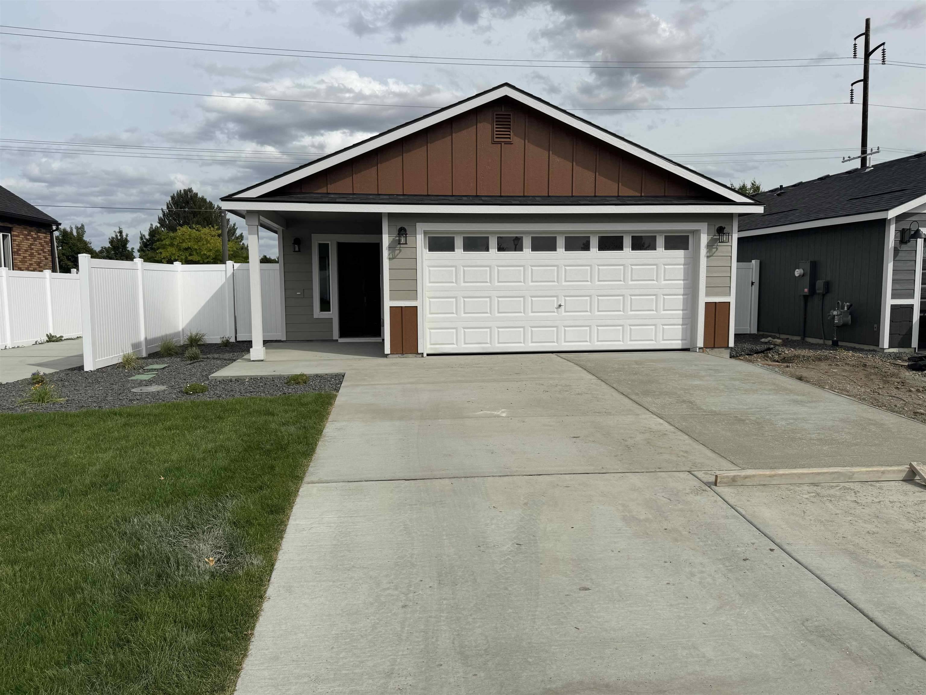 1009 S Century Rd, Spokane Valley, WA 99037