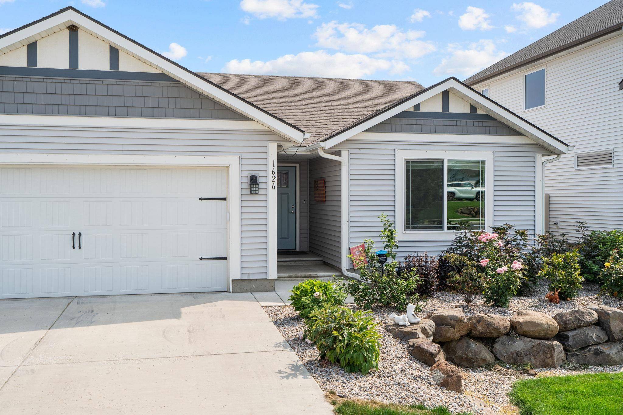 1626 E C St, Deer Park, WA 99006