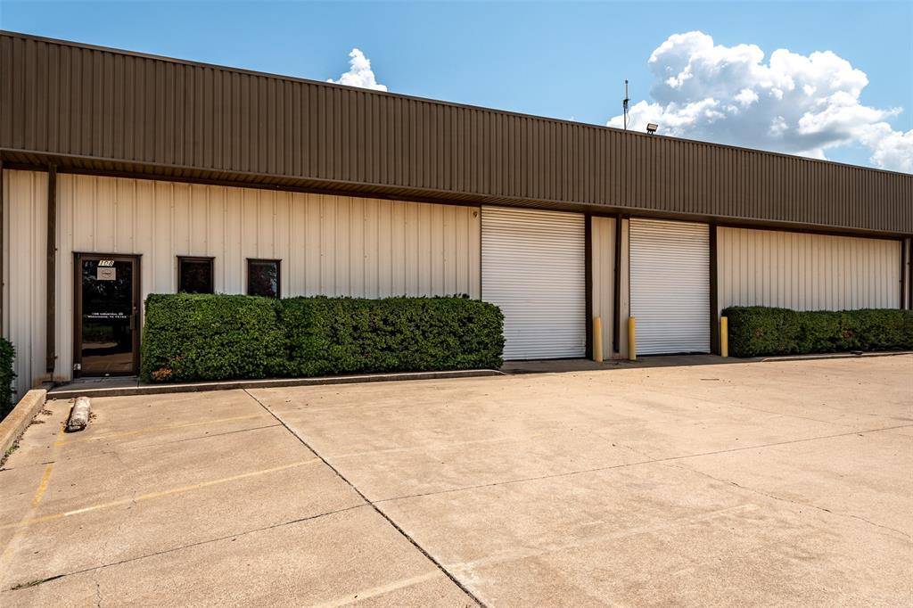 104 A Industrial Drive, Waxahachie, TX 75165