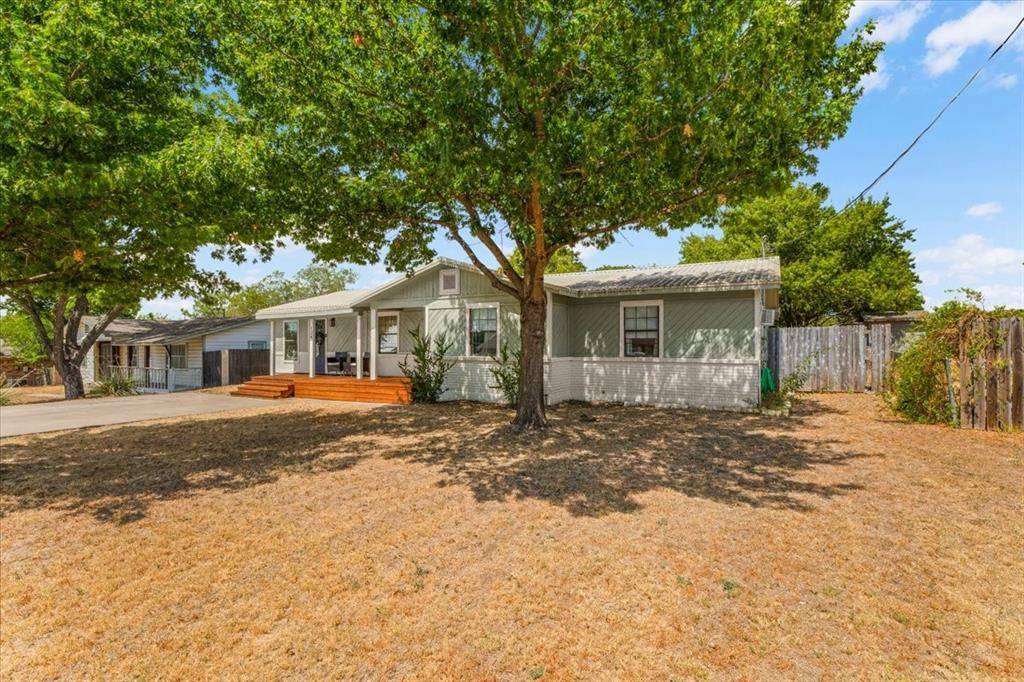 124 James Street, Aledo, TX 76008