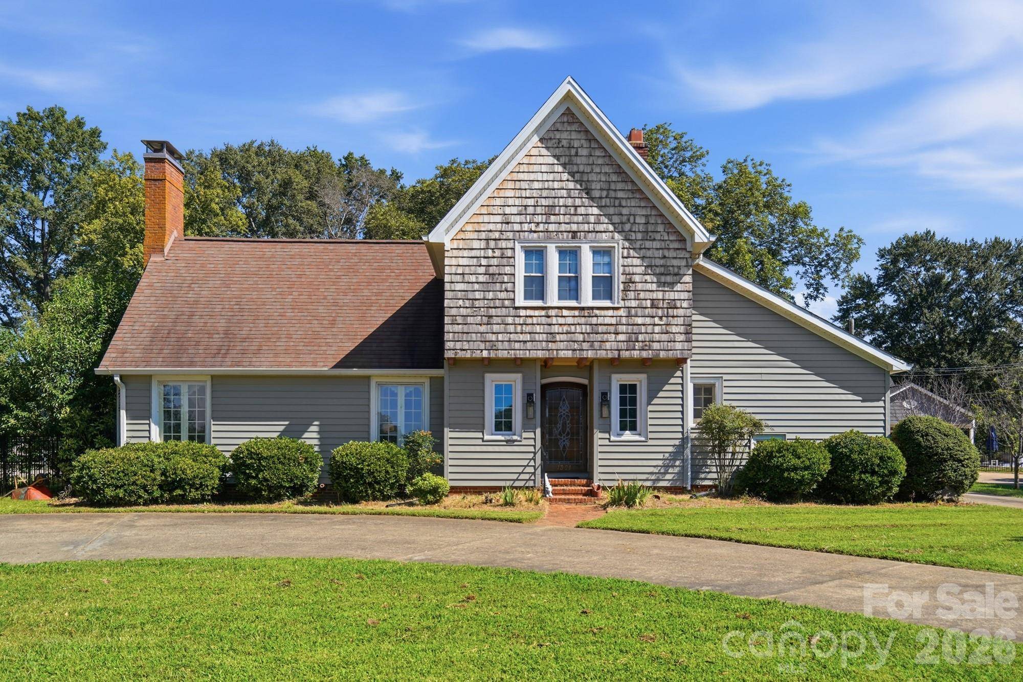 1351 E Marion ST, Shelby, NC 28150