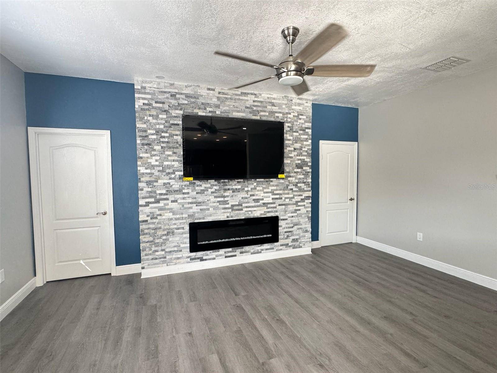 3803 BLUE DASHER DR, Kissimmee, FL 34744