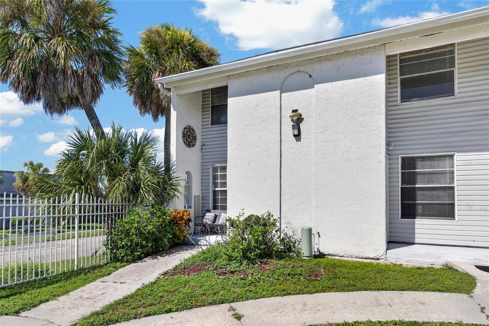7321 JACKSON SPRINGS RD, Tampa, FL 33634