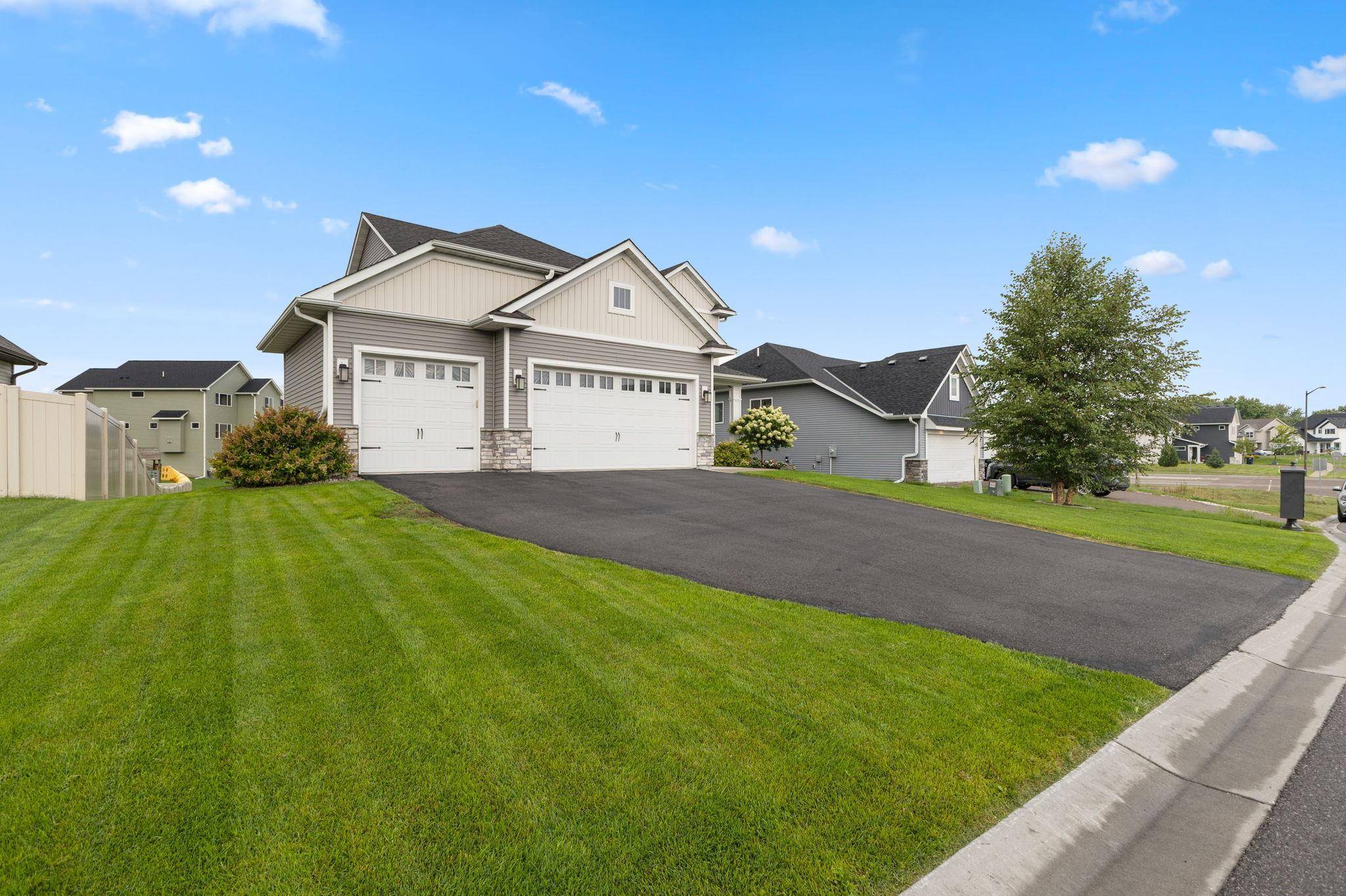 17925 Eventide WAY, Lakeville, MN 55044