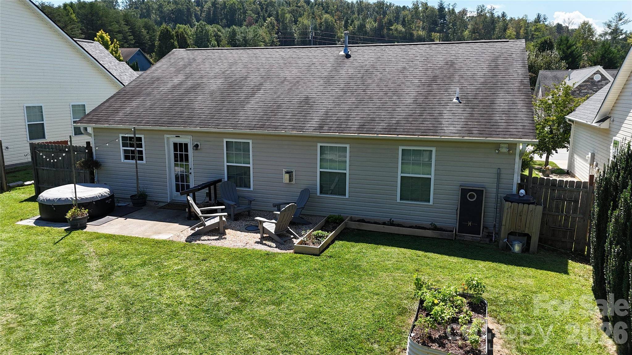105 Creekwalk LN, Hendersonville, NC 28792