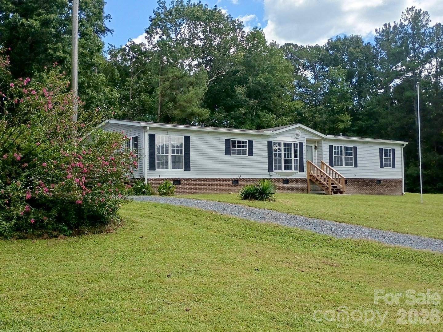 365 Deberry RD, Mount Gilead, NC 27306