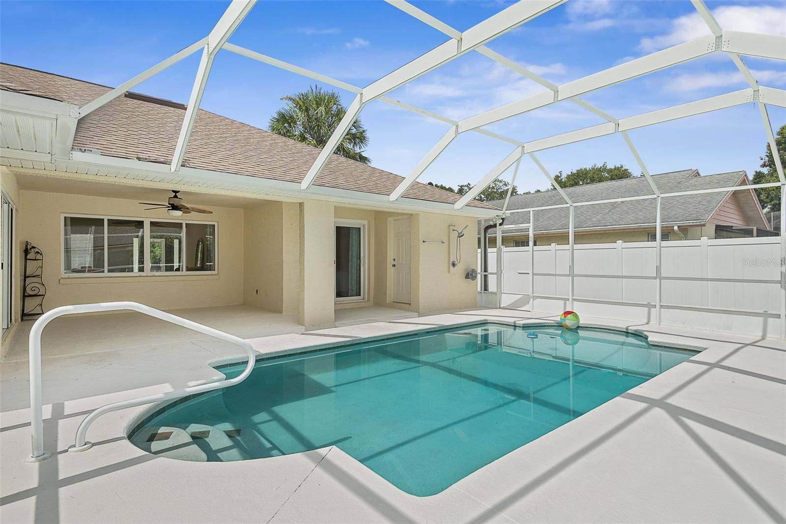 35 WESTMORELAND DR, Palm Coast, FL 32164