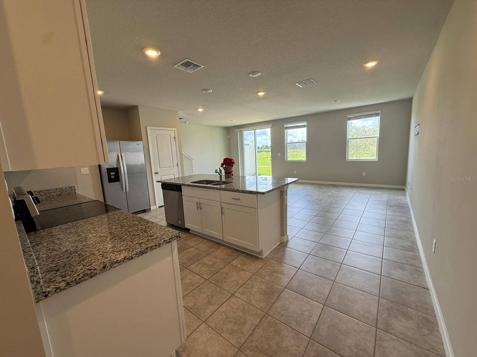 7627 MOMENTUM Pkwy, Wesley Chapel, FL 33545