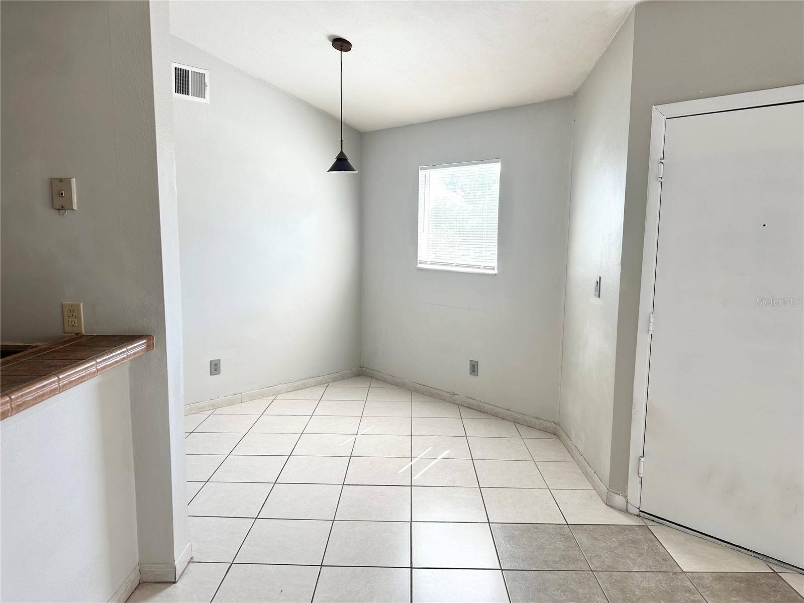 2524 WOODGATE BLVD #201, Orlando, FL 32822