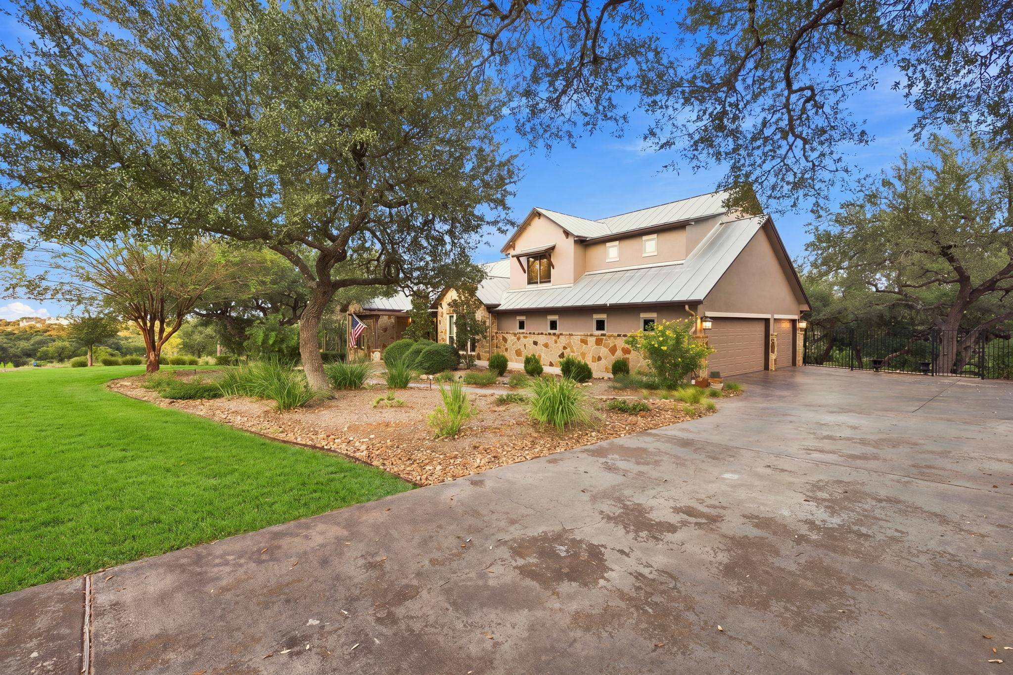 3555 Comal SPGS, Canyon Lake, TX 78133