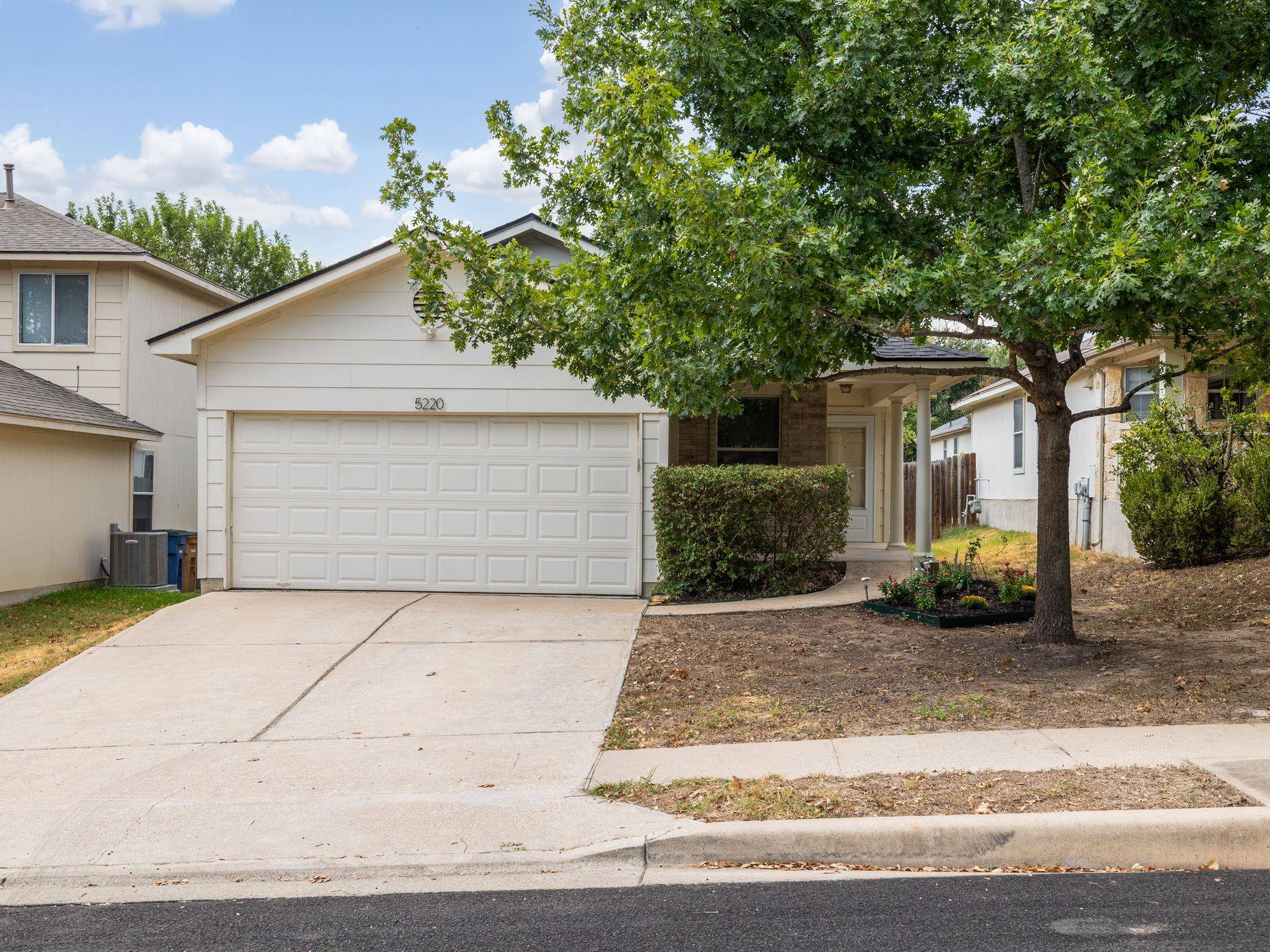 5220 Hutchinson DR, Austin, TX 78723