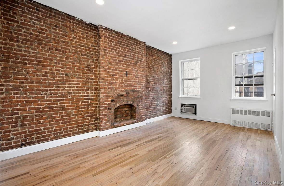 323 E 75th ST #4A, New York (manhattan), NY 10021
