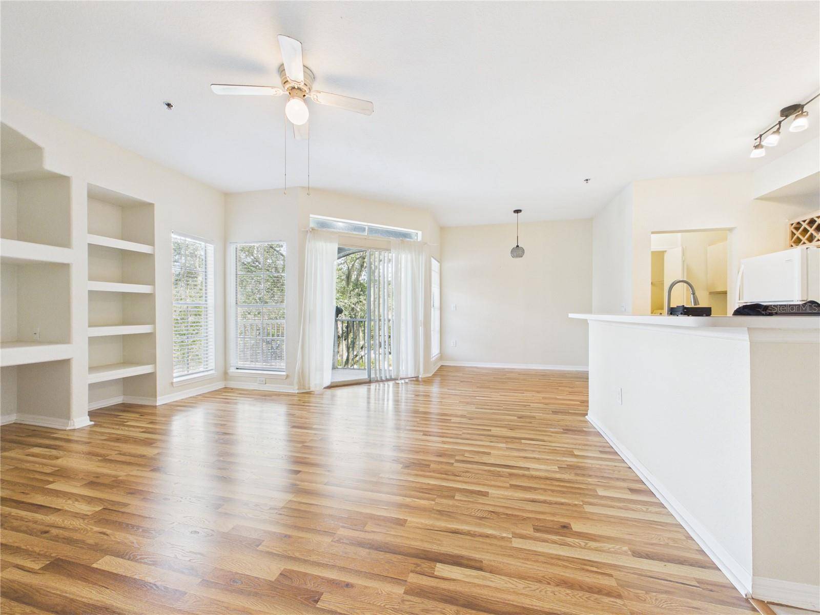 8513 LUCUYA WAY #308, Temple Terrace, FL 33637