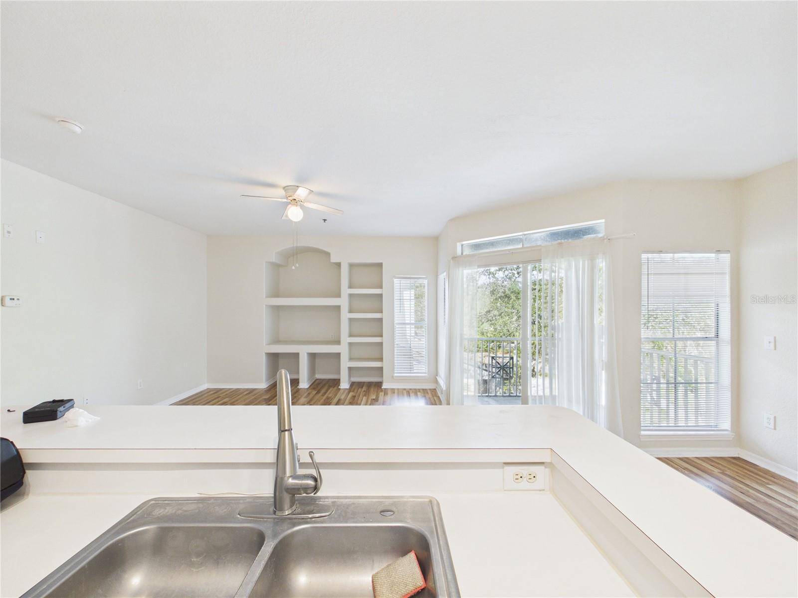 8513 LUCUYA WAY #308, Temple Terrace, FL 33637