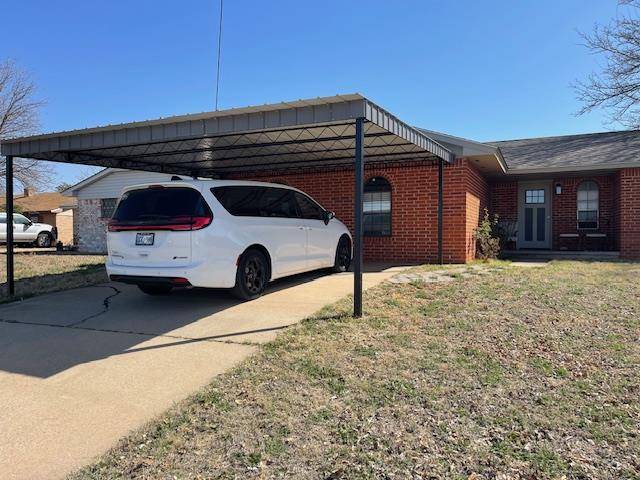 2112 Rizley RD, Sayre, OK 73662