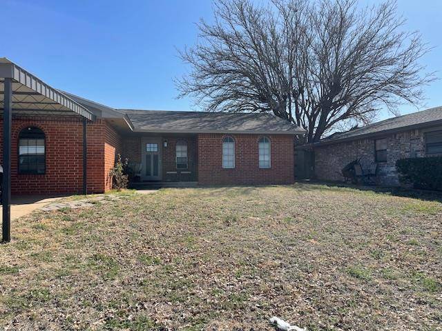 2112 Rizley RD, Sayre, OK 73662