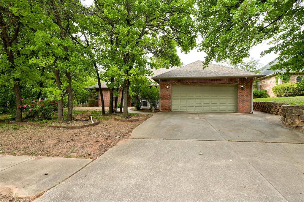 2500 Ashebury WAY, Edmond, OK 73034