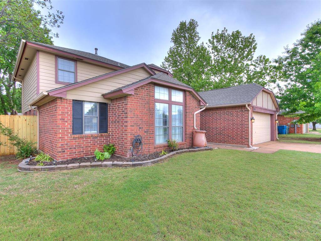 1825 Brittany LN, Edmond, OK 73003