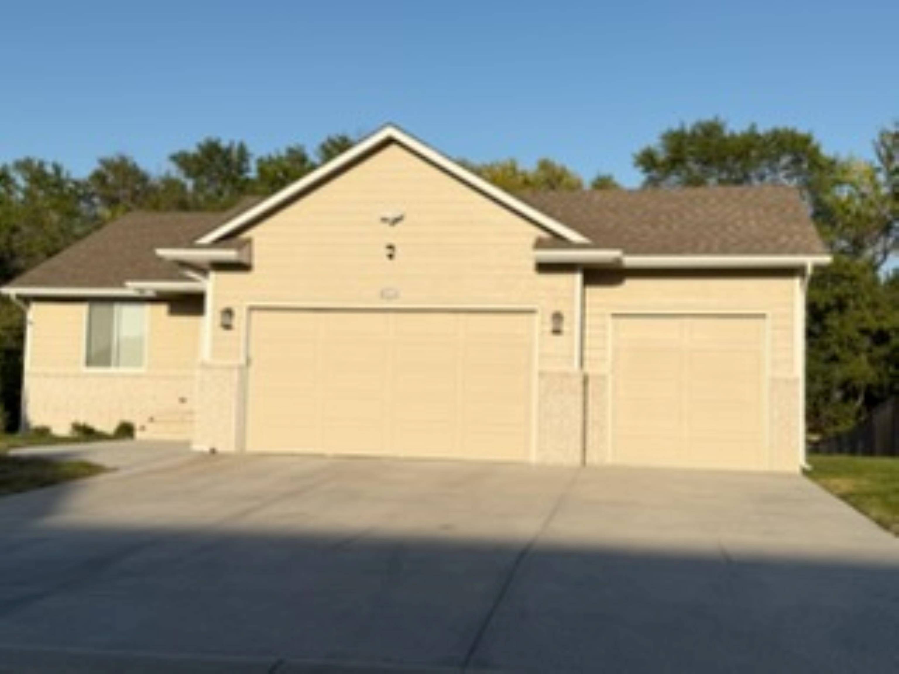 13529 E Rose St, Wichita, KS 67230