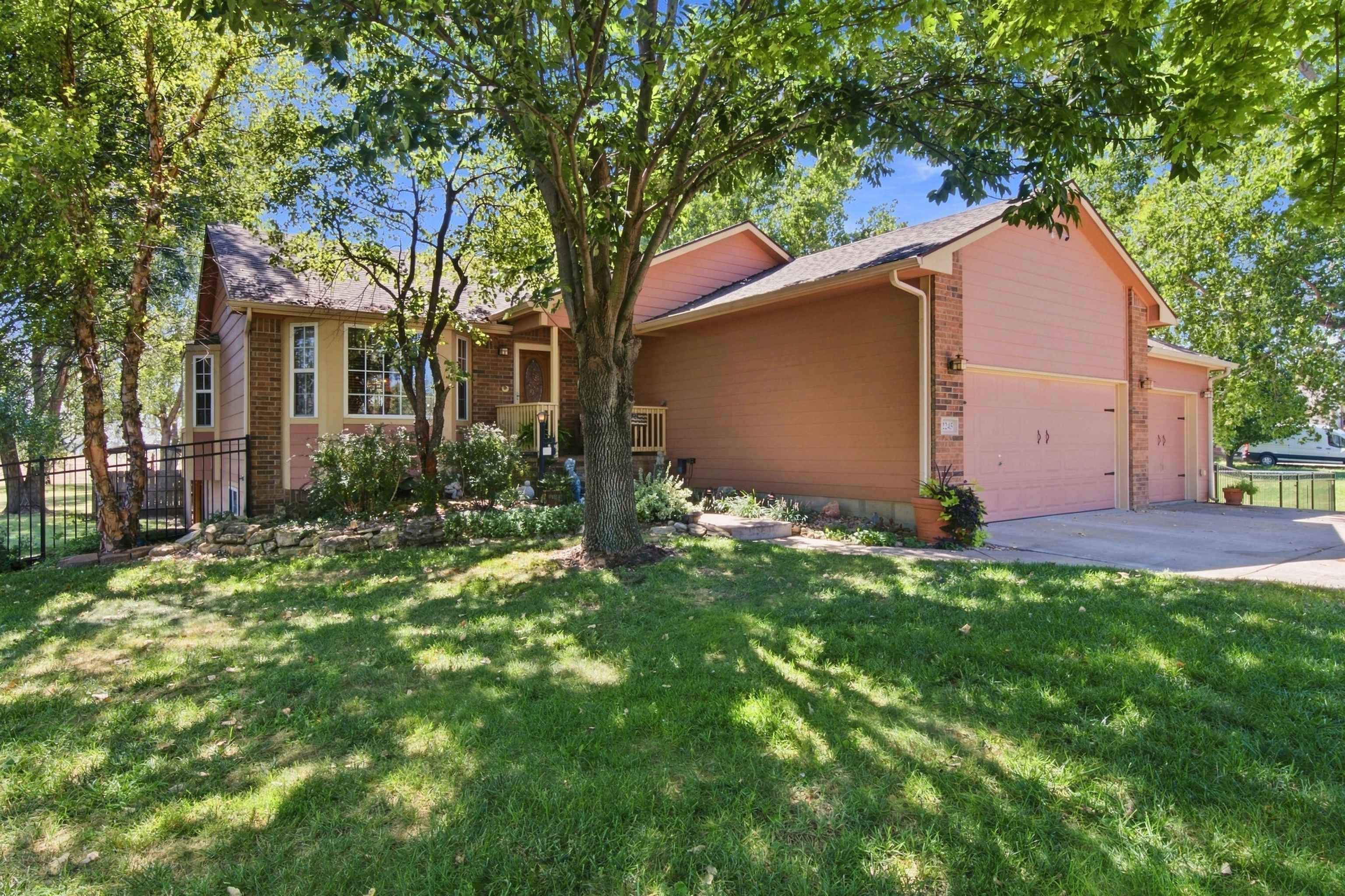 2245 E 84th St S, Haysville, KS 67060