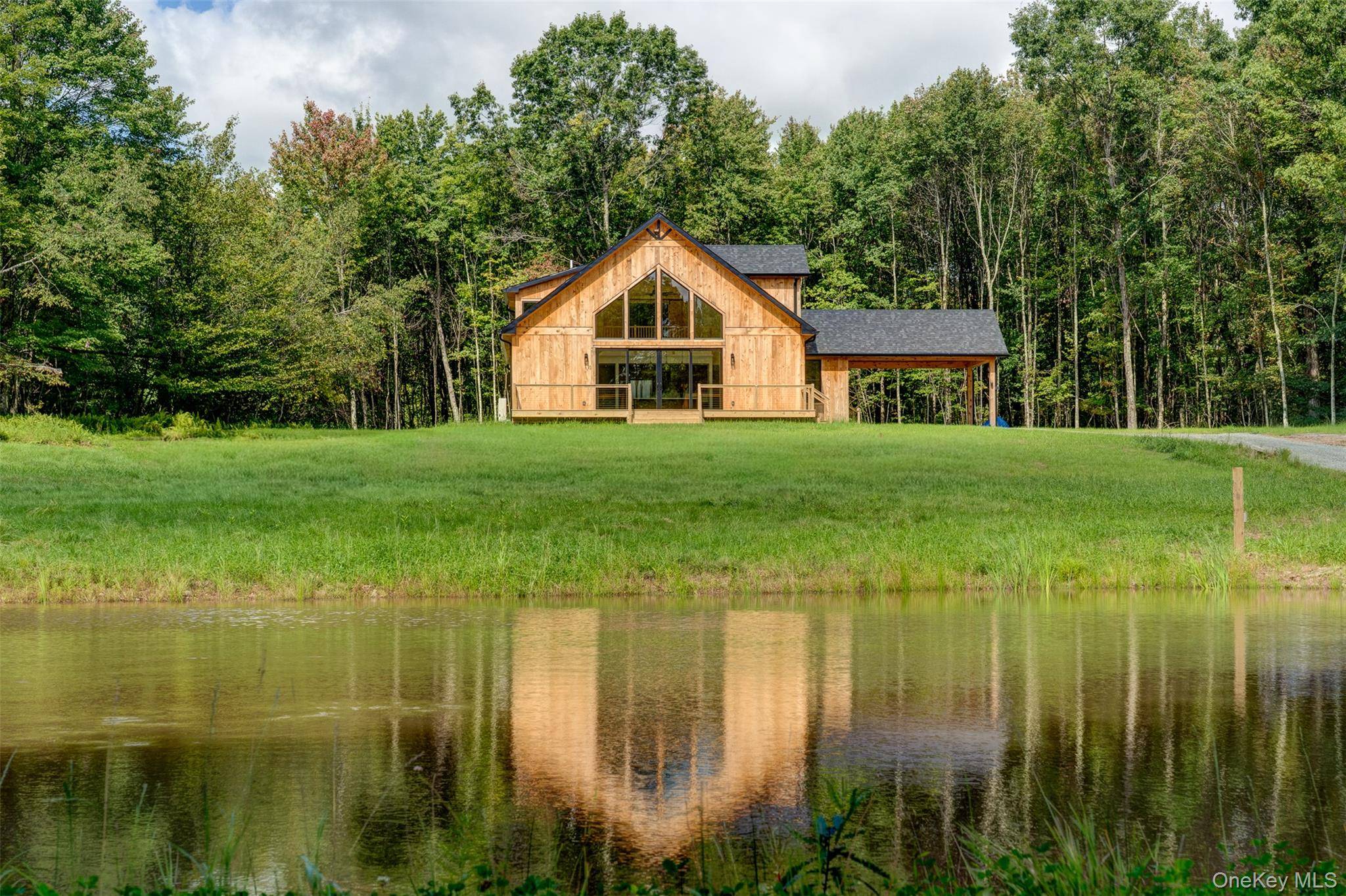 184 Mahls Pond RD, Narrowsburg, NY 12764
