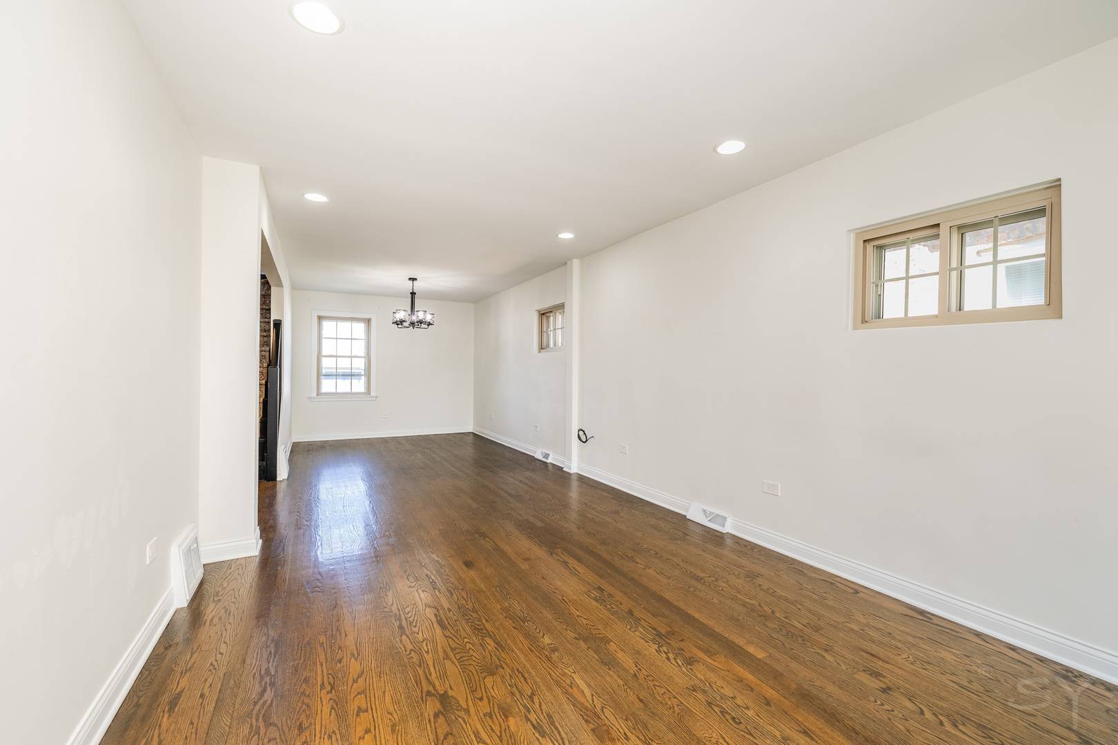 5548 S Kilbourn AVE, Chicago, IL 60629