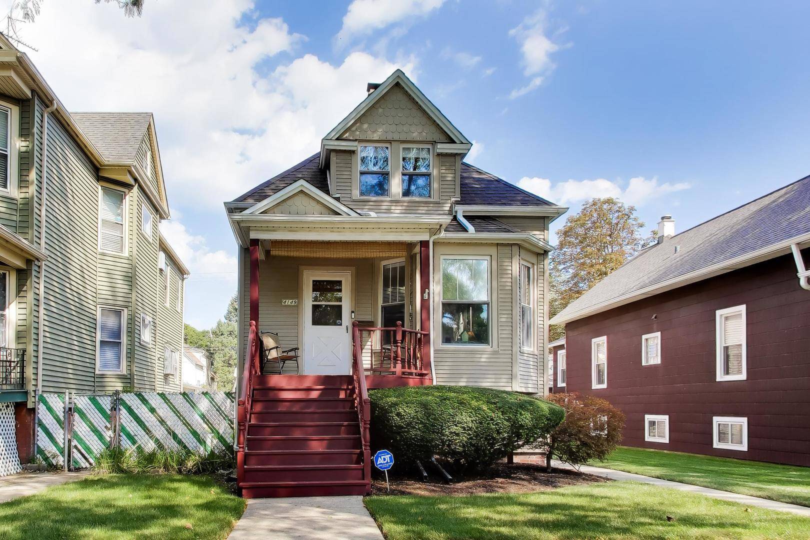 4149 N Ridgeway AVE, Chicago, IL 60618