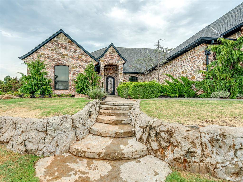 3450 Sarah DR, Newcastle, OK 73065