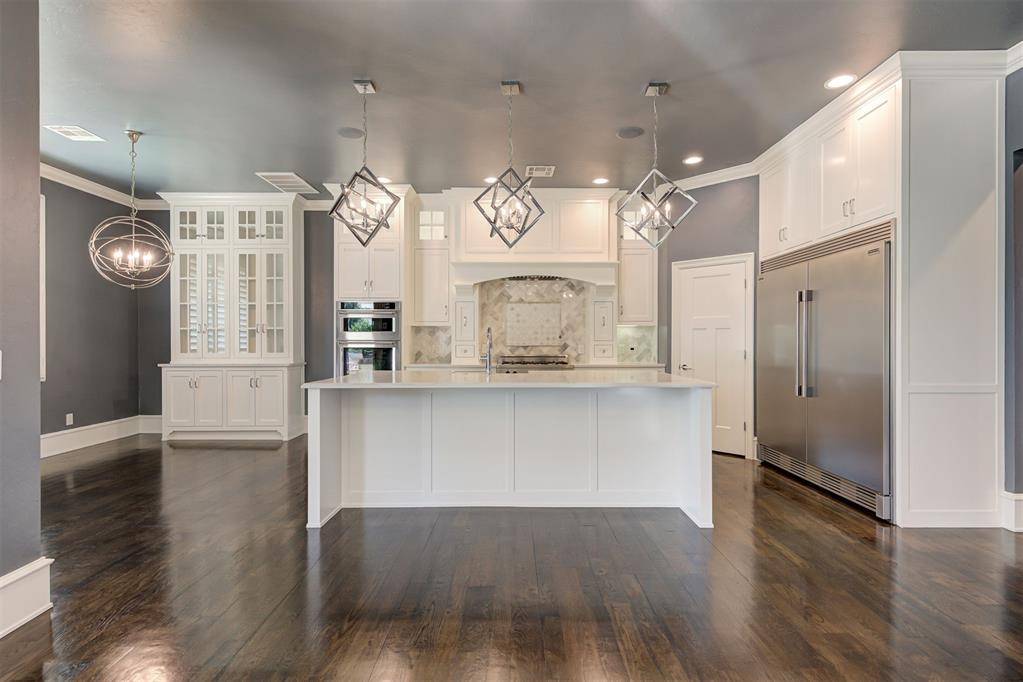 15704 James Thomas CT, Edmond, OK 73013
