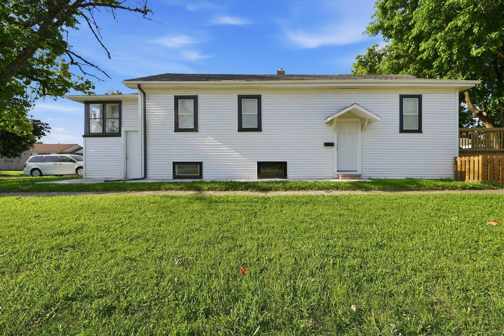 1808 S 22nd AVE, Maywood, IL 60153