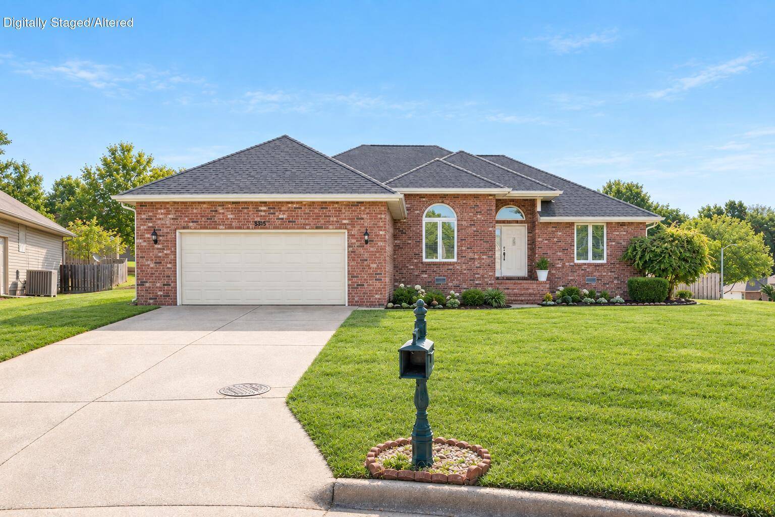 5134 S Sterling CT, Springfield, MO 65810