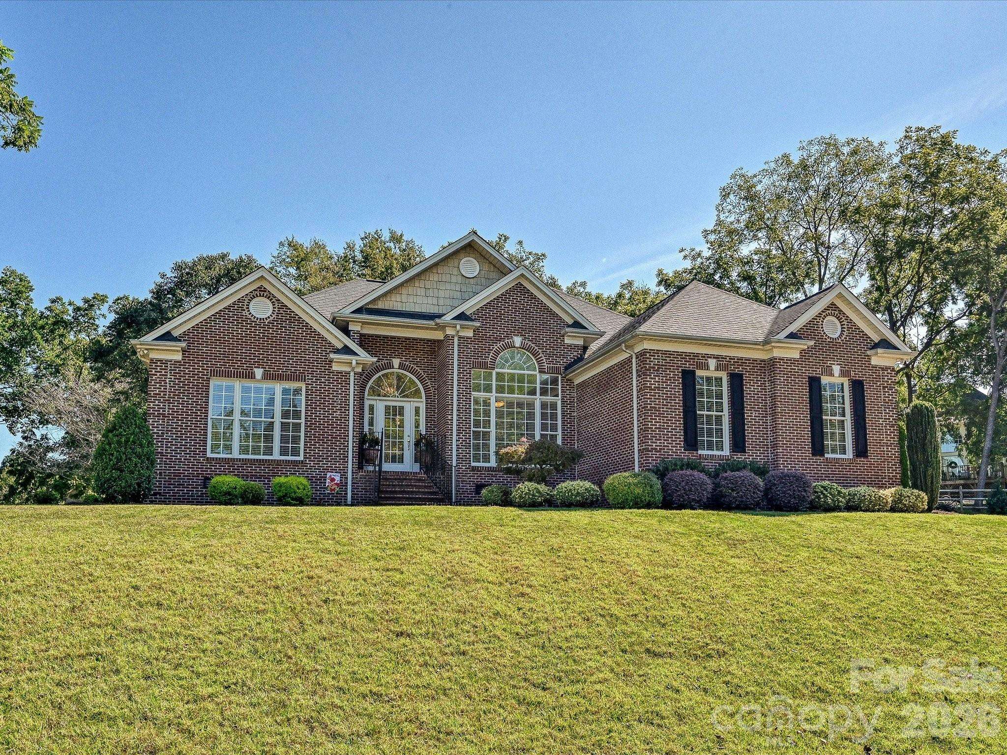 5125 WALNUT GROVE CT, Mount Holly, NC 28120