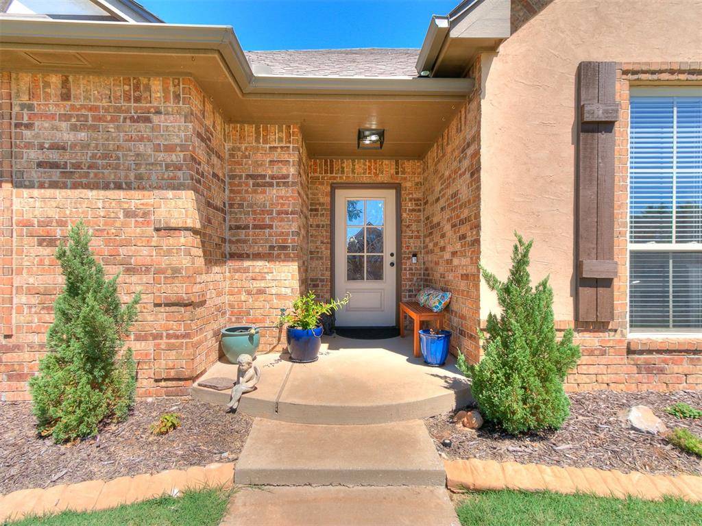 8629 NW 111th ST, Oklahoma City, OK 73162