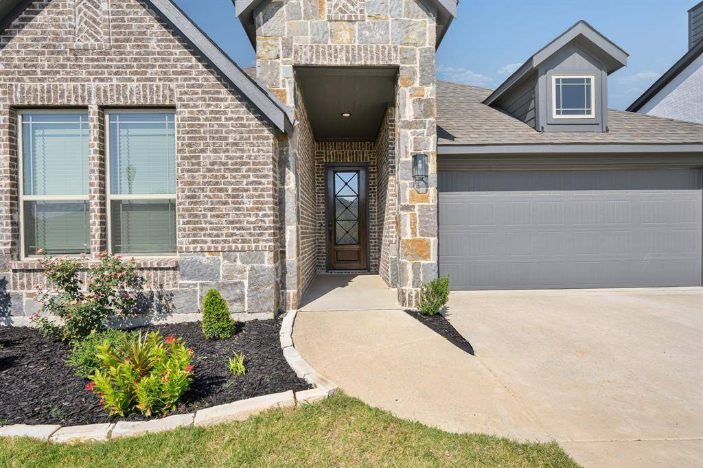 609 Pawprint Hollow, Godley, TX 76044