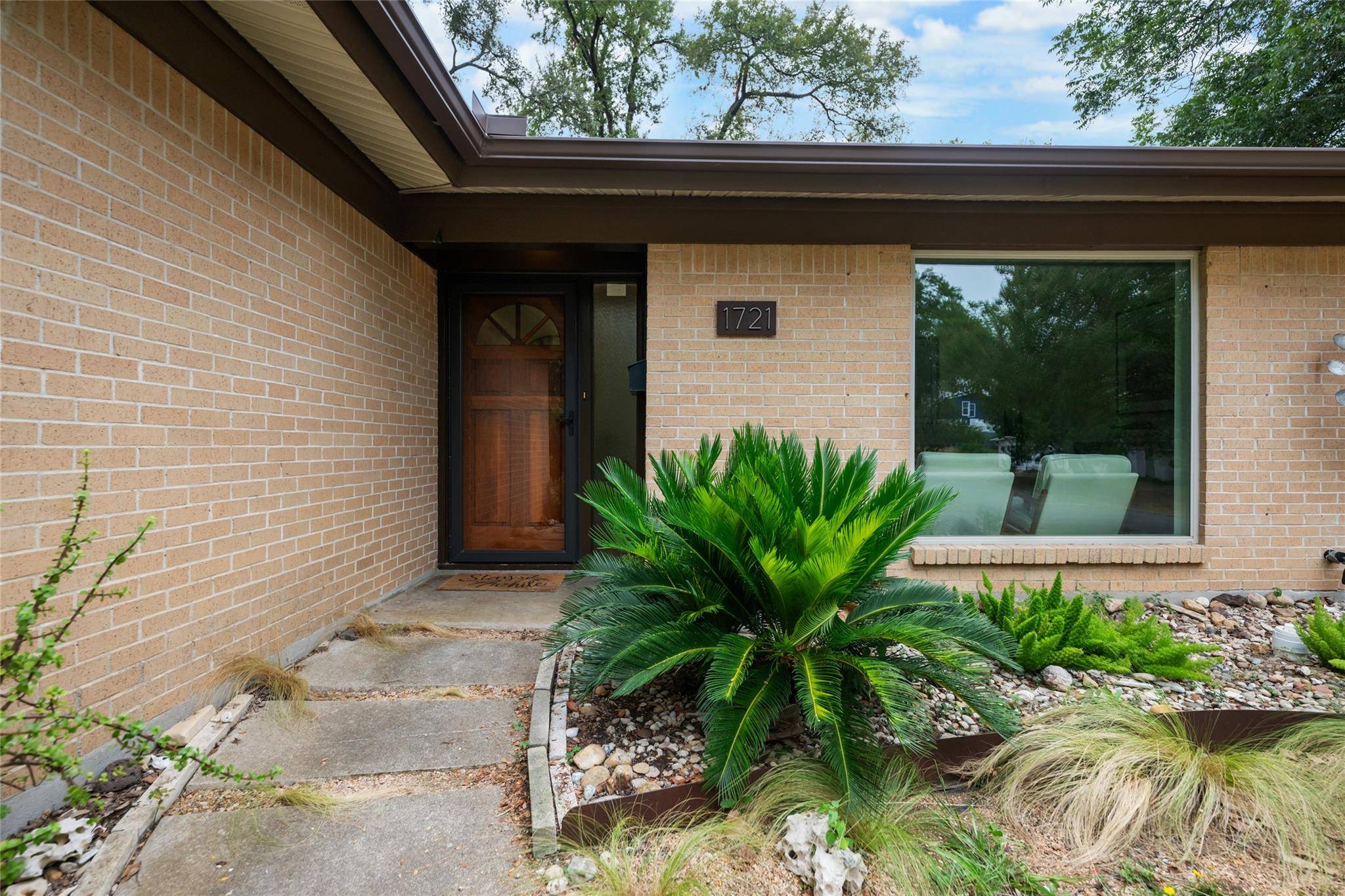 1721 Deerfield DR, Austin, TX 78741