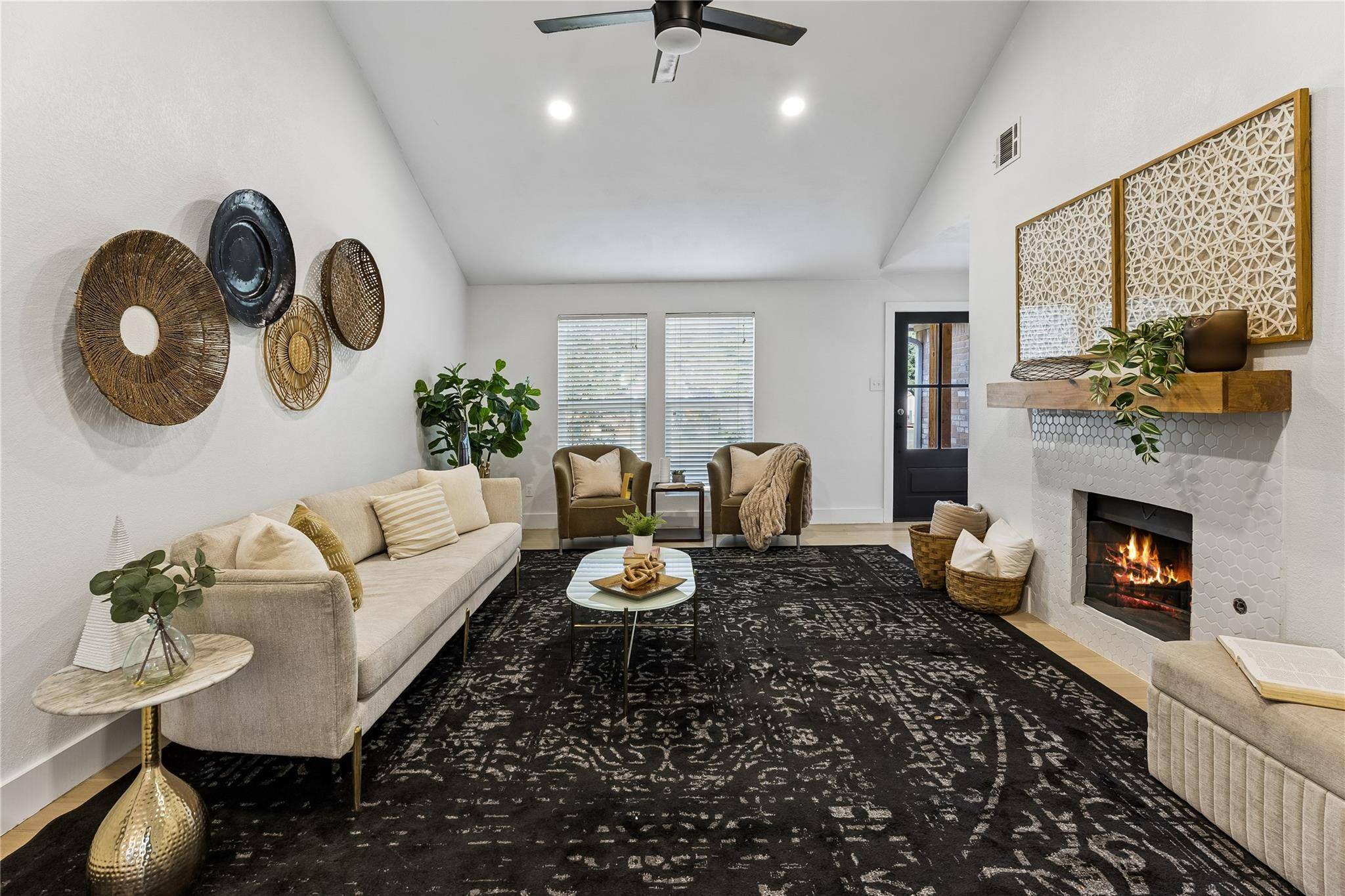 7901 SEMINARY RIDGE DR, Austin, TX 78745
