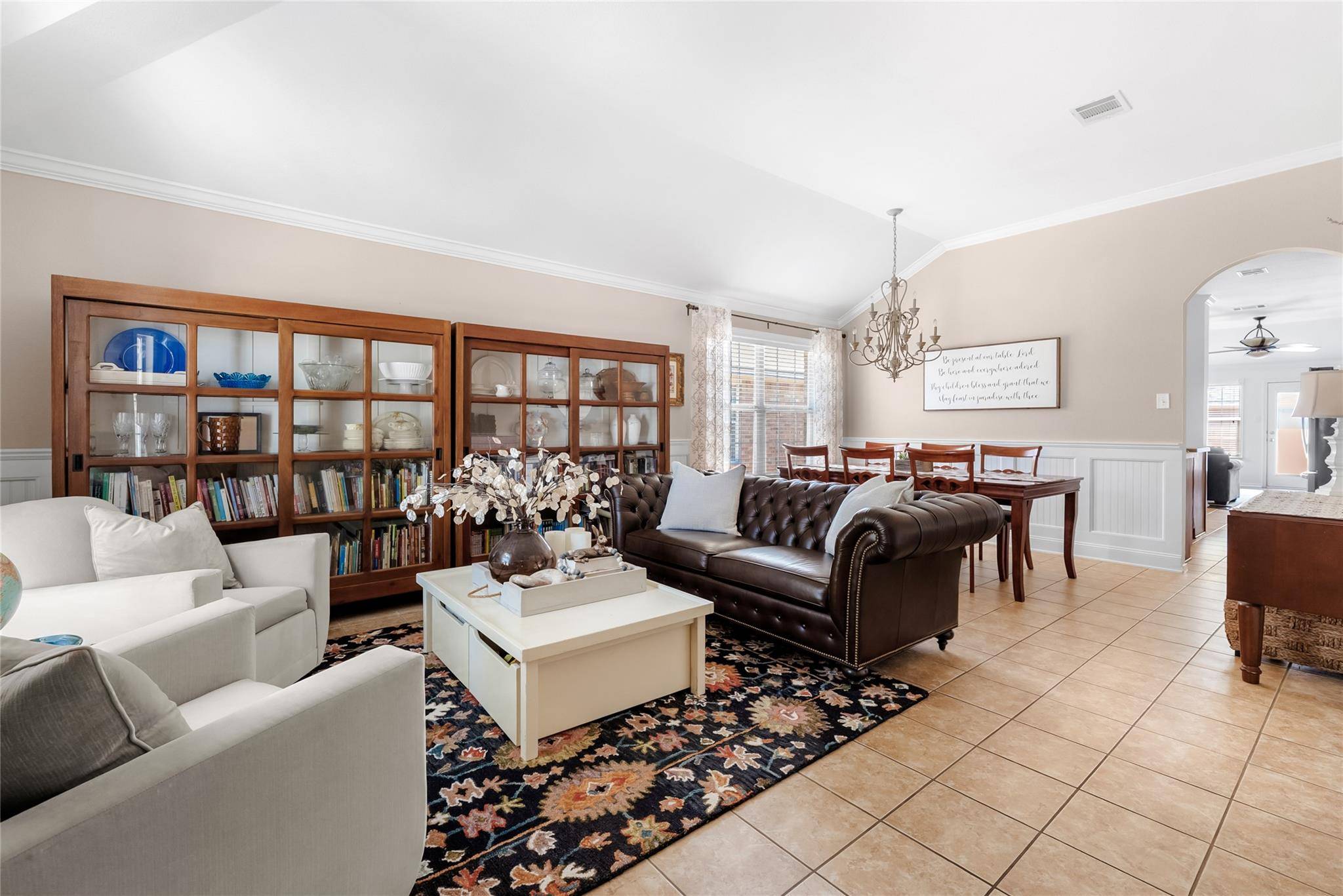 1005 Zeus CIR, Round Rock, TX 78664
