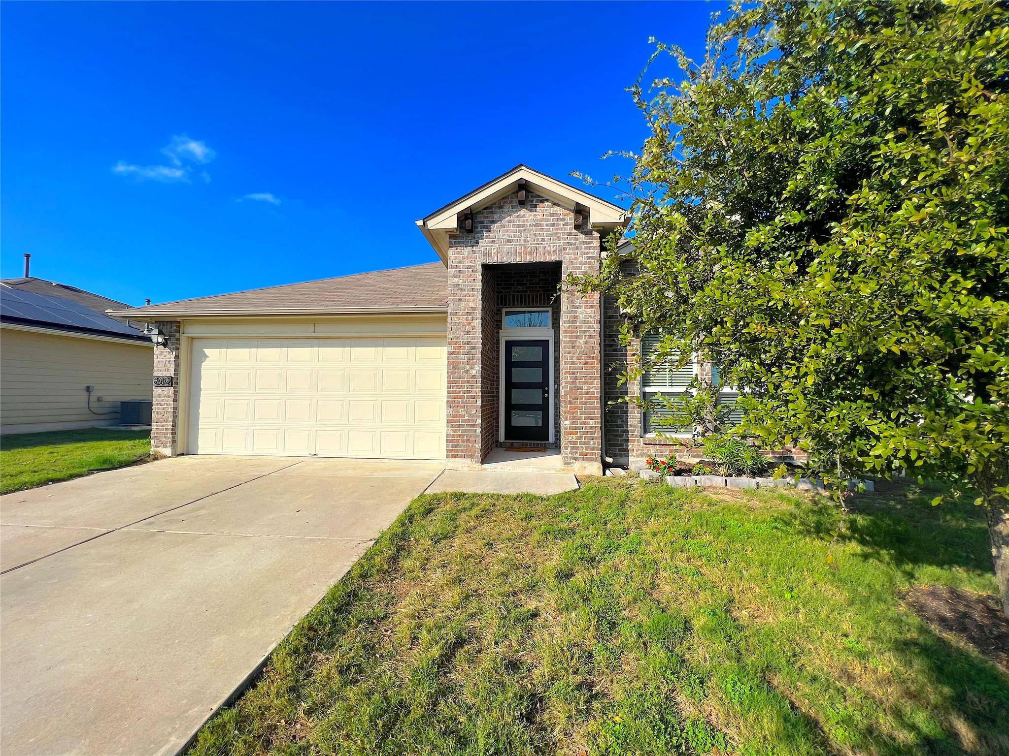 802 Mitchell DR, Hutto, TX 78634
