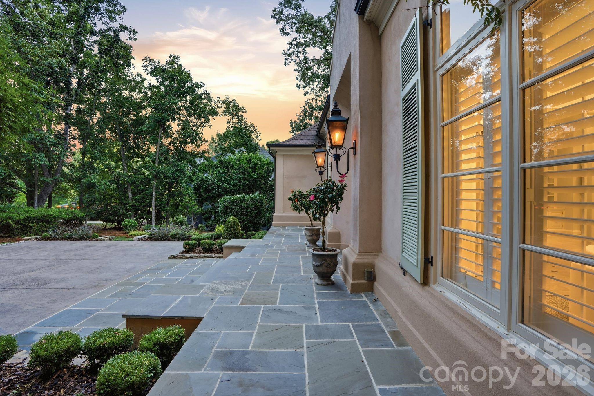4935 Piper Glen DR, Charlotte, NC 28277
