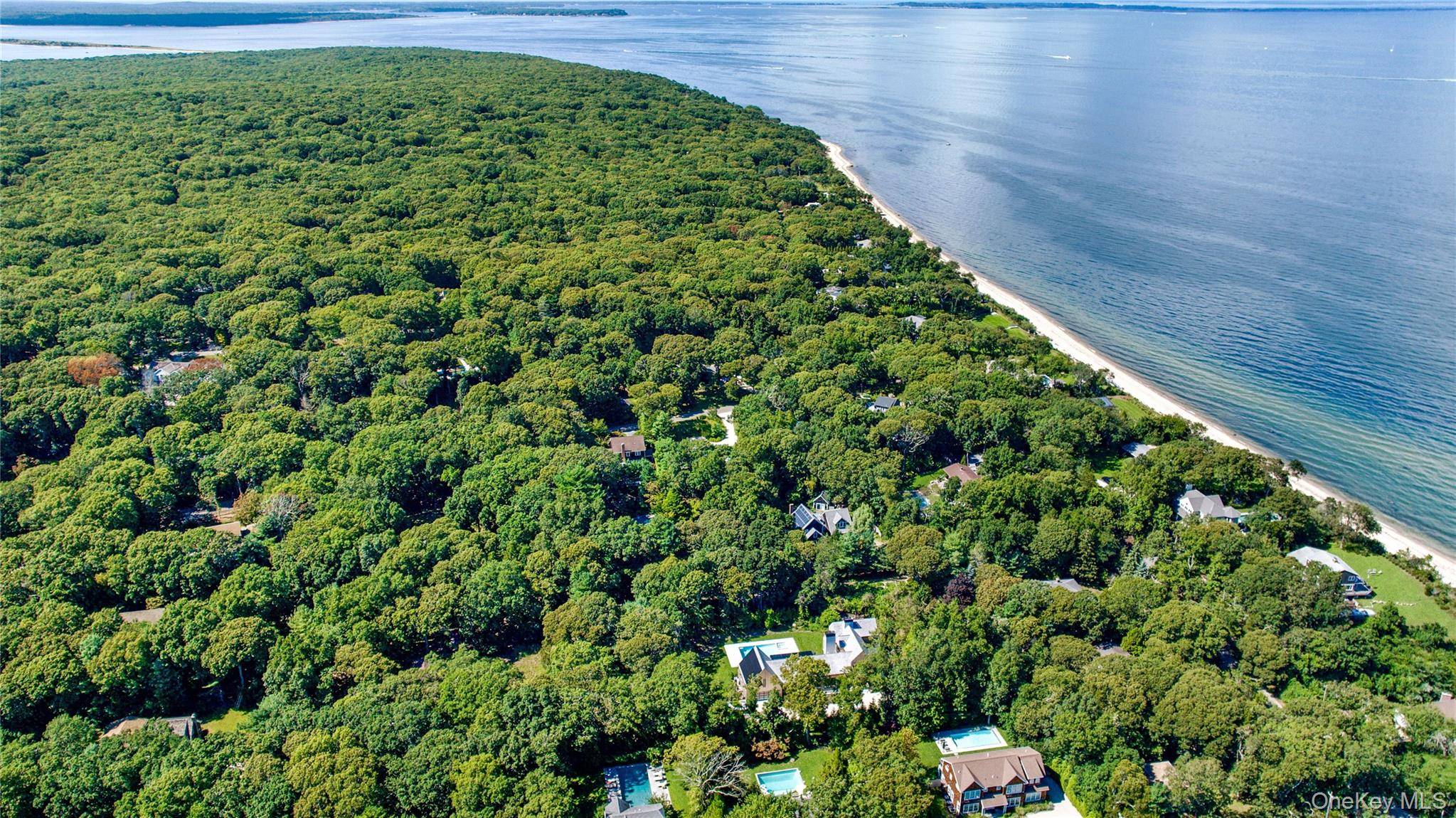 141 A Old House Landing RD, East Hampton, NY 11937